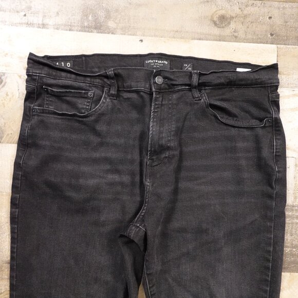 Lucky Brand 410 Athletic Straight Jeans Men’s 38x30 Gainesville Wash Black Denim - Picture 2 of 14